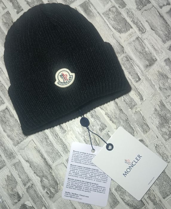 Шапка Moncler / Монклер