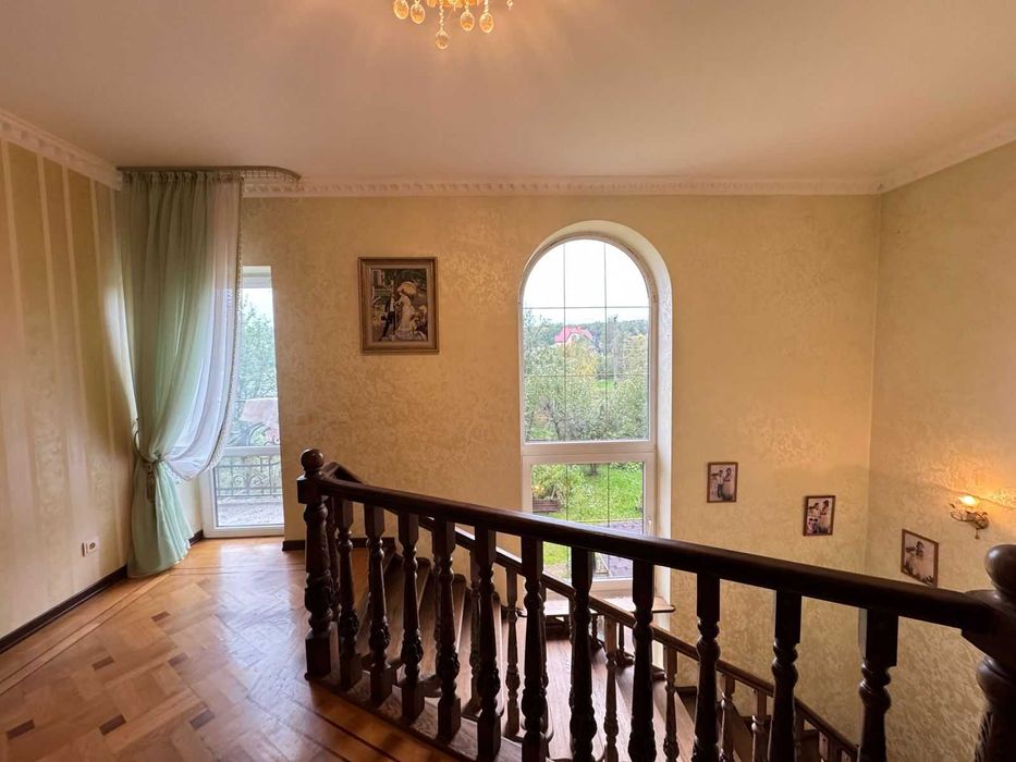 Затишний будинок 180 м² з каміном і садом у Басівці р-н Грант Резорту