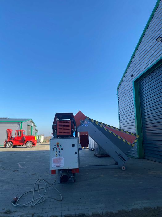 Paczkarka do puszek aluminiowych prasa. Alpack 5000 RDI