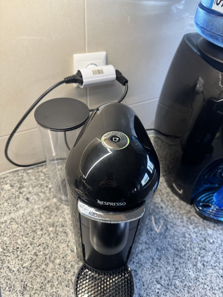 Máquina café Nespresso Vertuo