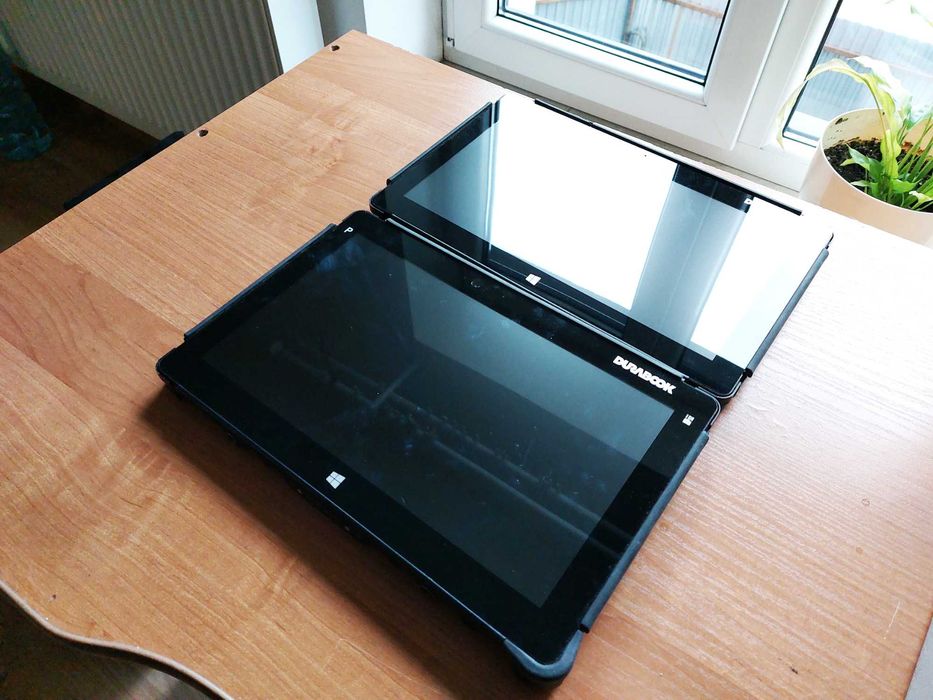 Tablety Durabook R11 Pentium Gold i i5-5200U (na części)