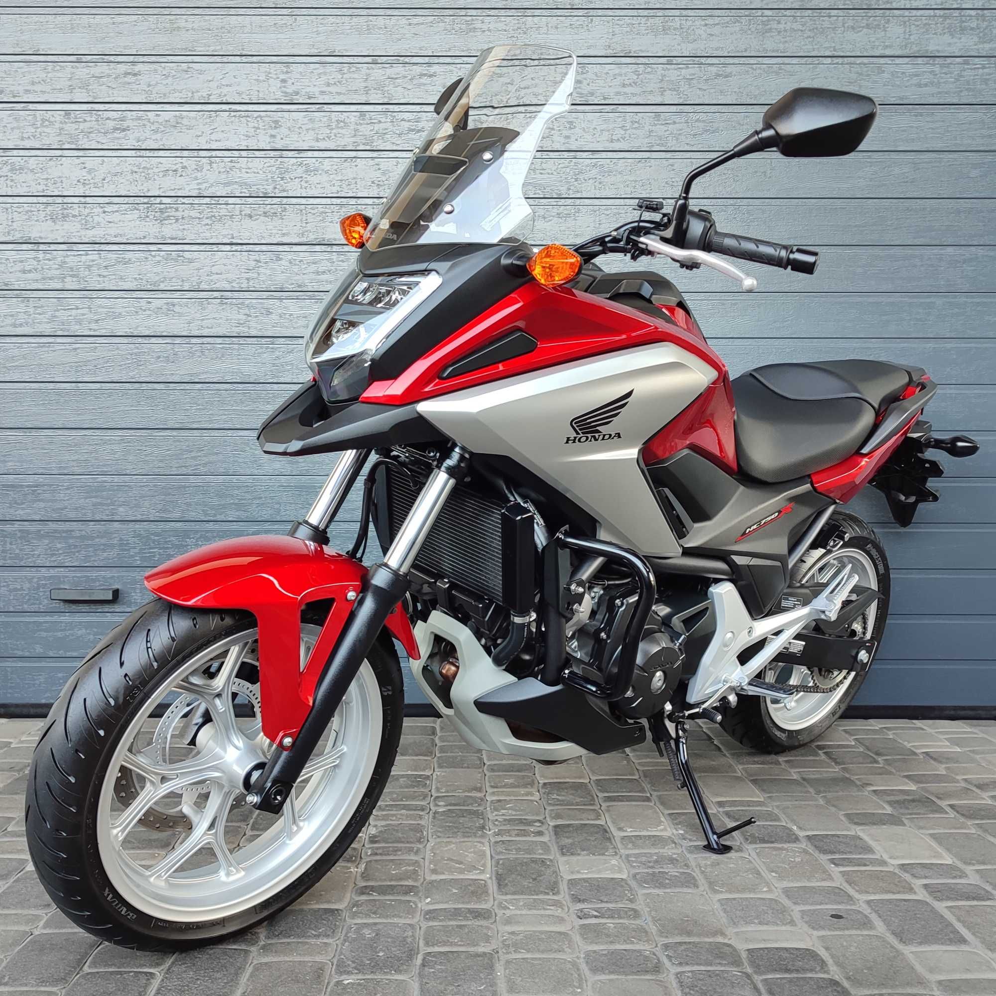 Продам мотоцикл Honda NC750X (0163)