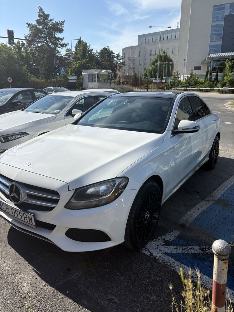 Mercedes C300 Sedan 2016 • Biały • Stan Bardzo Dobry • Zadbany
