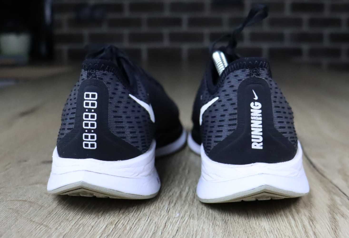 Nike Zoom Pegasus Turbo 2 męskie biegowe 40,5 ( 26,3 CM)