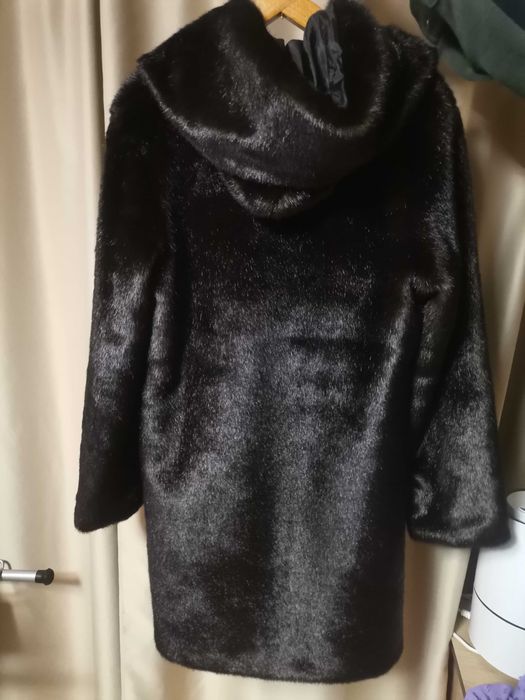 Шуба жіноча гарна
