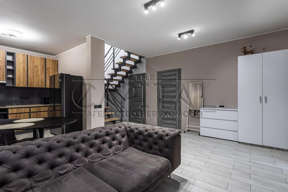 Продажа дома (дуплекс) р-н Жуляны Срочная продажа Держпрограмы ДА