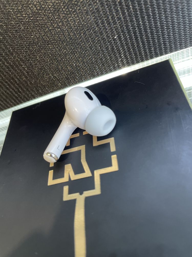 Продам AirPods PRO 2 gen левий Оригінальний аирподс про два оригинал