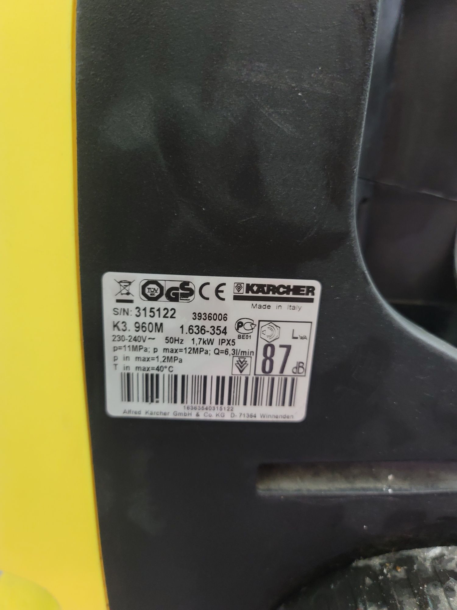 Продам минимойку Karcher K3.960