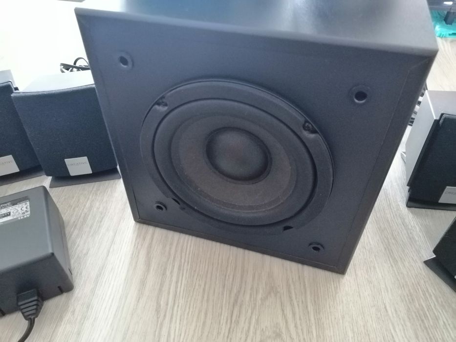 Colunas Creative Inspire 6.1 6700