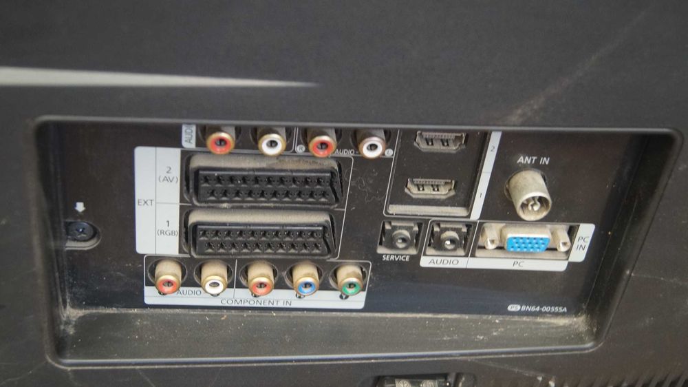 Telewizor Samsung LE 37R81BX/XEC 170W 50Hz sprawny