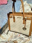 Mala Michael Kors