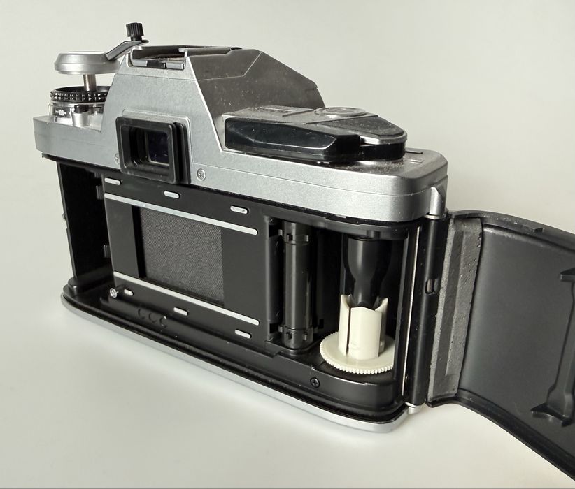 Плівкова Minolta x-370 з обʼєктивом Minolta Mc Rokkor-x PF 50/1.7