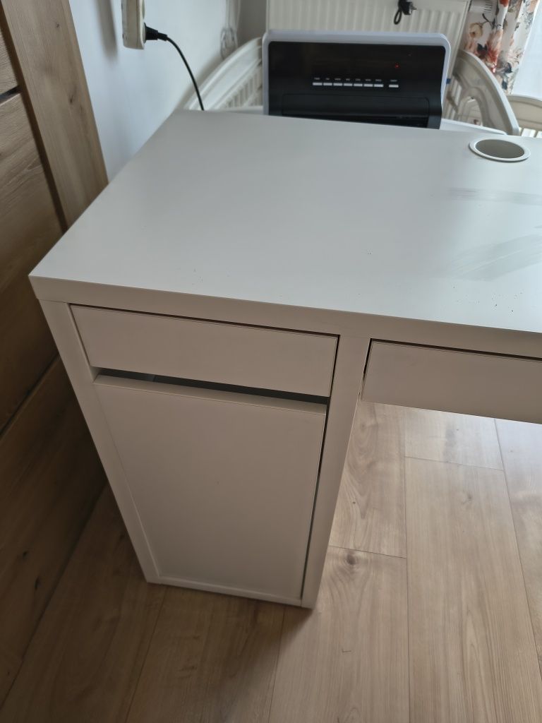 Biurko Ikea pojemne