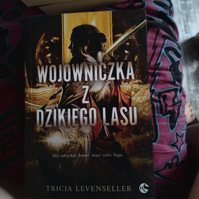 Książka "wojownicza z dzikiego lasu"