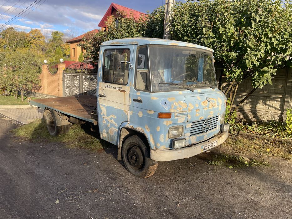 Продам эвакуатор mercedes 508