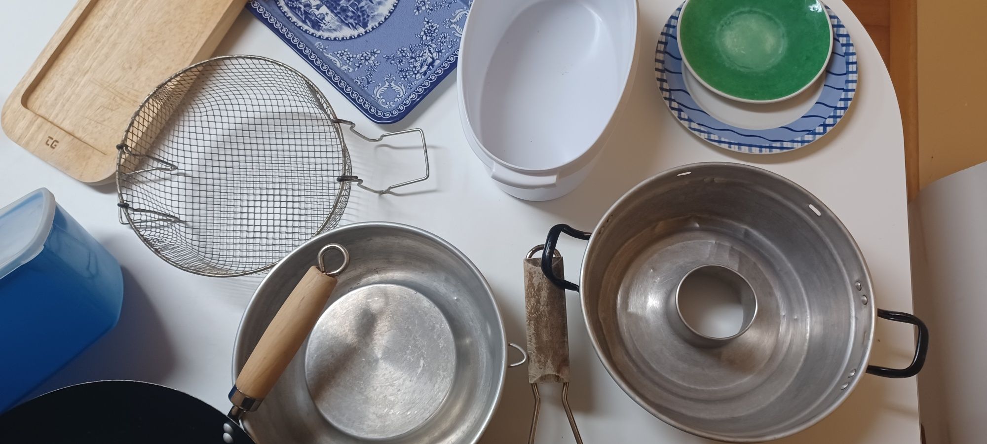Vários utensílios de cozinha