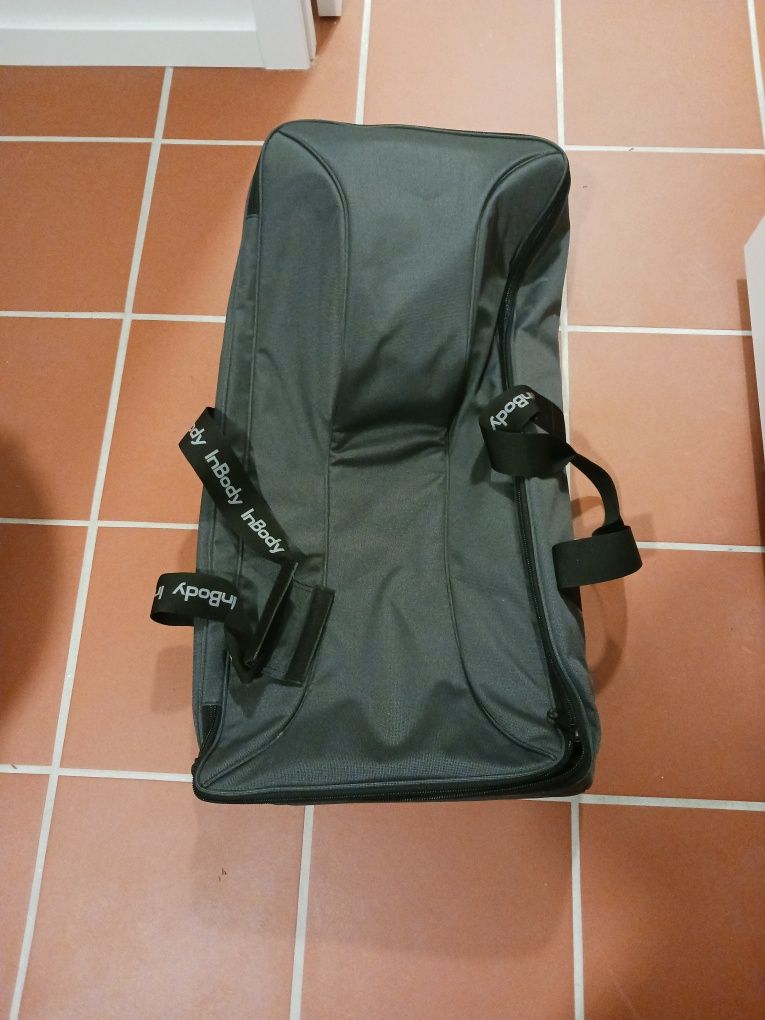 Balança de bioimpedância InBody 270