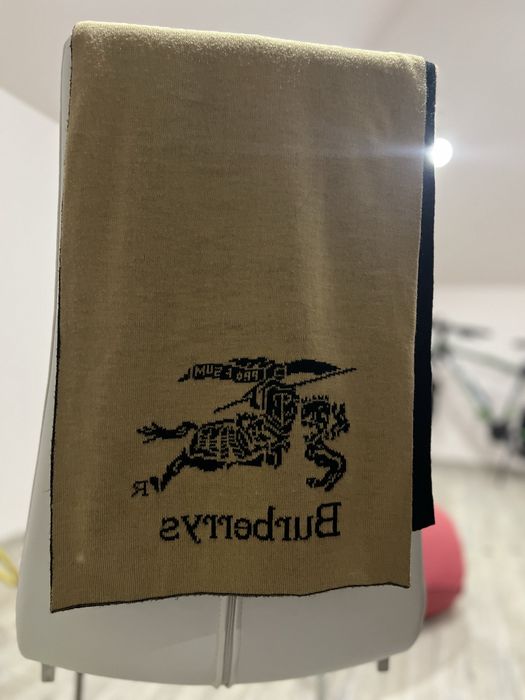 Модні, теплі, стильні шарфи