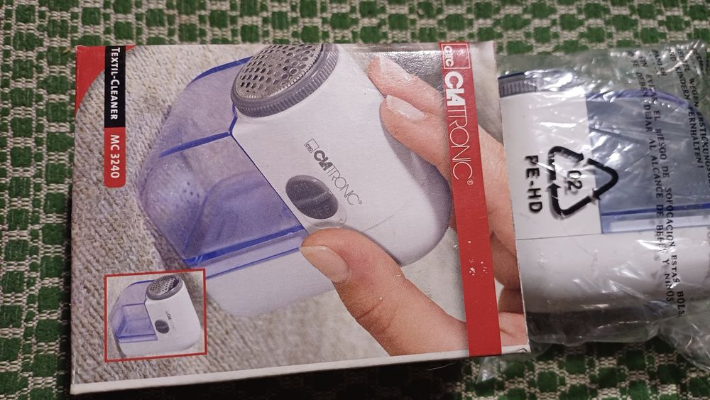 Прилад для чищення одягу CLATRONIC mc3240