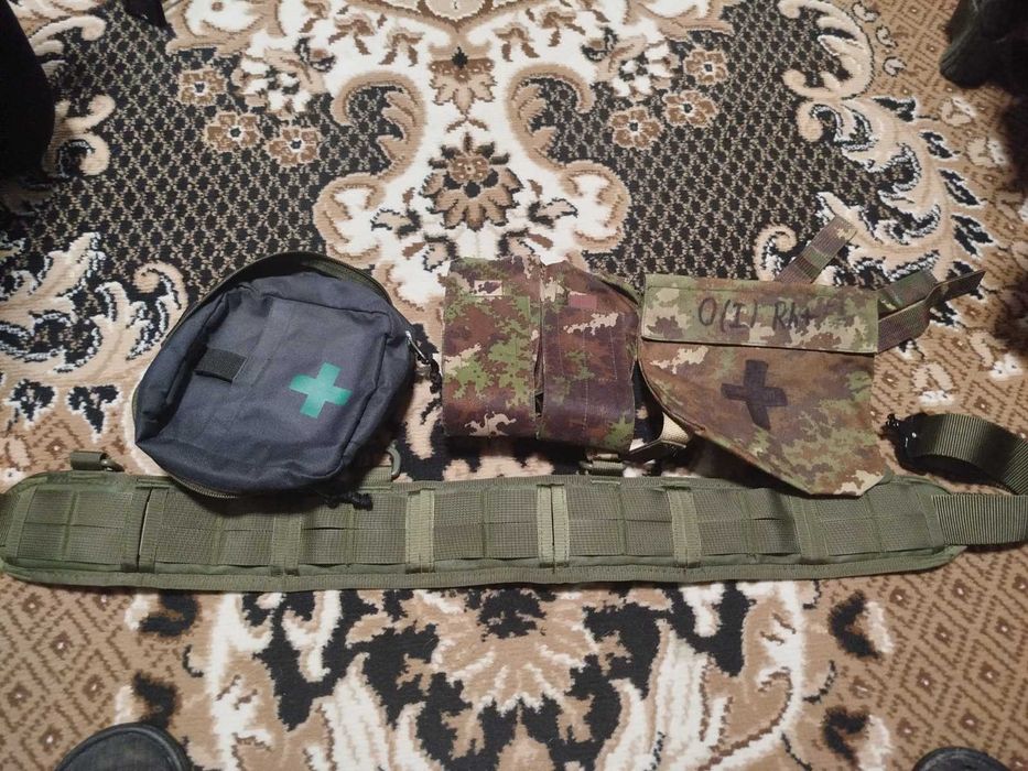 Розгрузочний ремінь з трьома підсумками