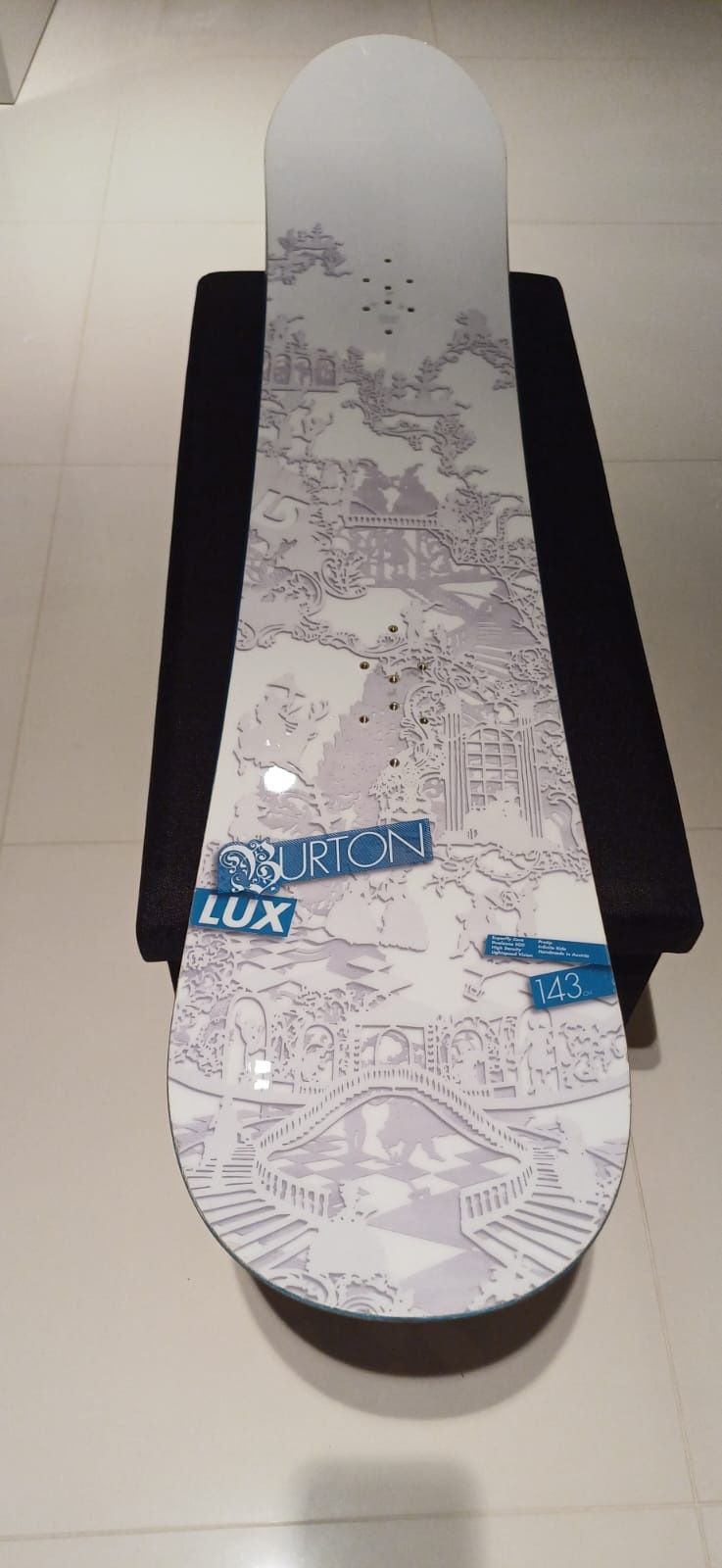 Burton Lux Deska snowboardowa 143cm