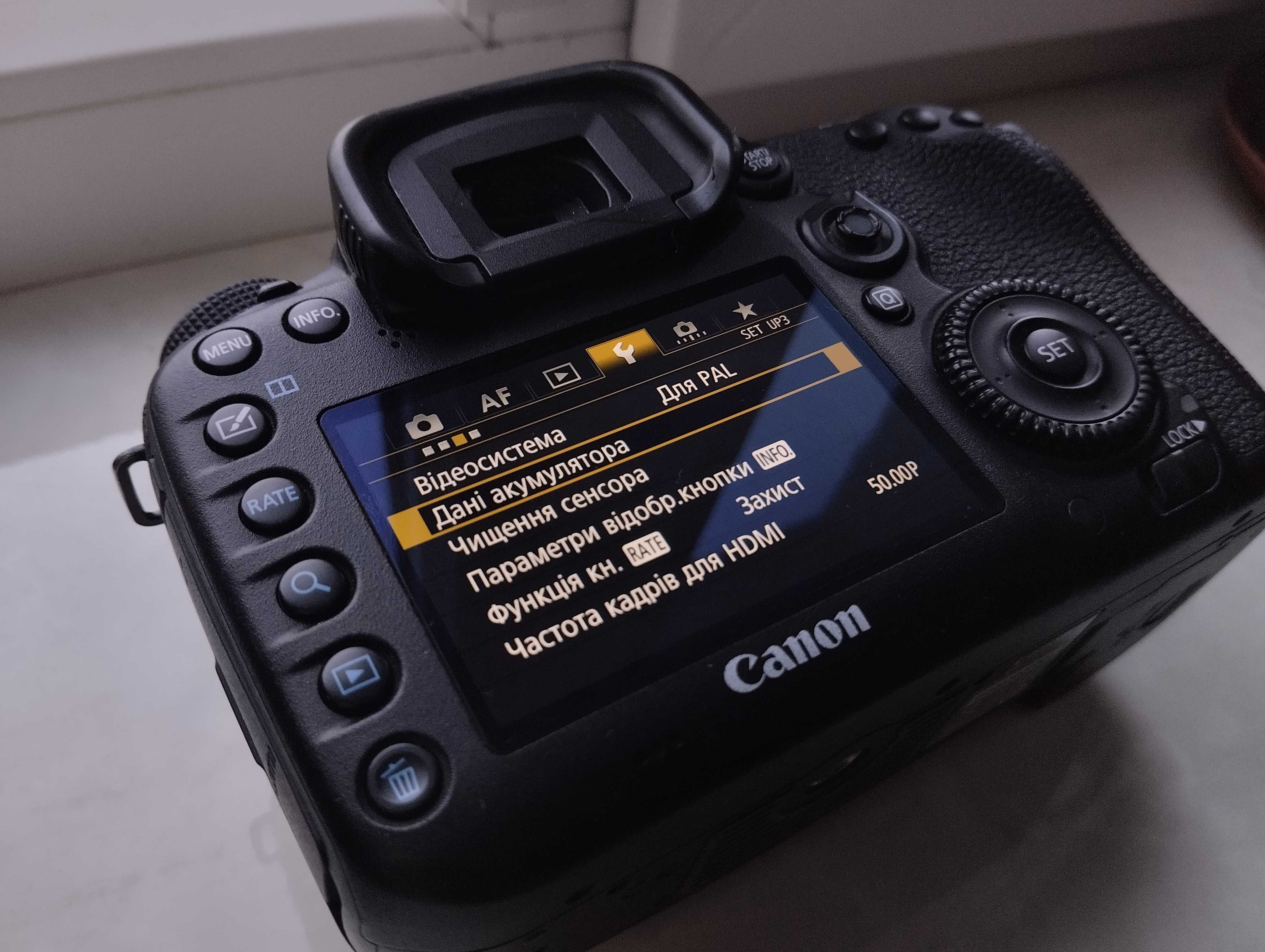 Canon 7D mark 2, стан Нового без слідів використання + Обєктив+ 32ГБ