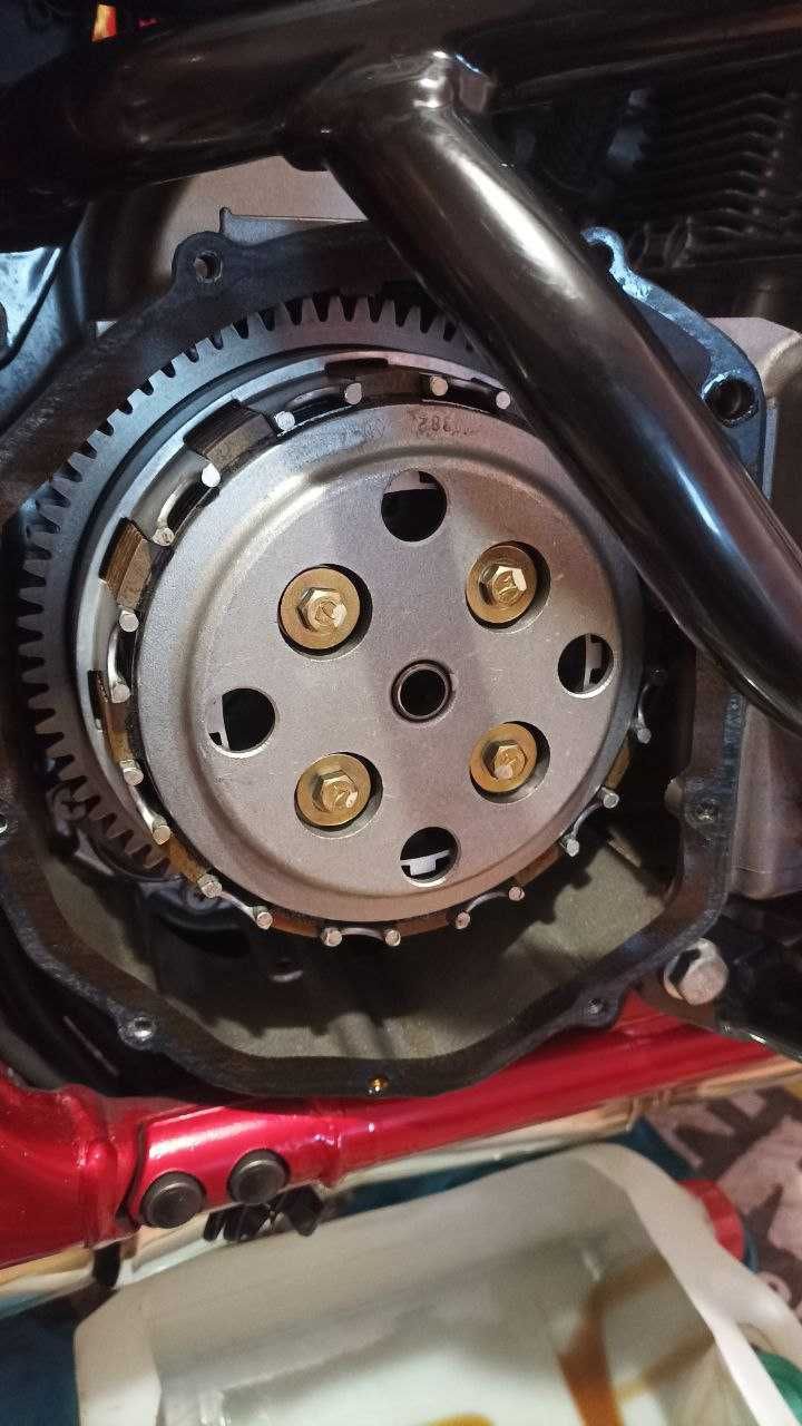 Suzuki GSF 600 Bandit S 2002 на повному бойову ходу