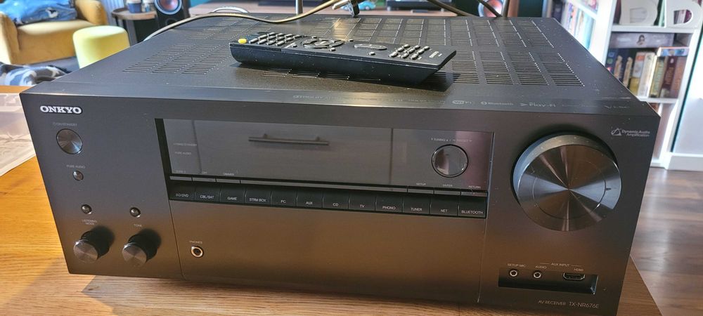 Amplituner Onkyo TX-NR676E czarny