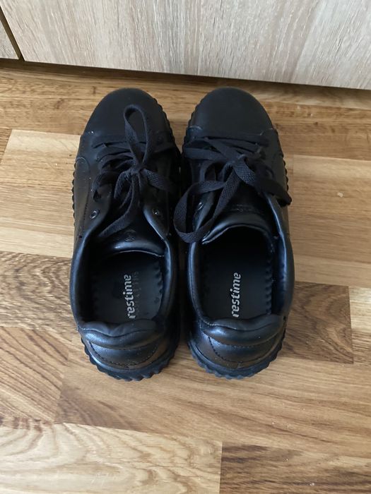 Красовки шкіряні Restime