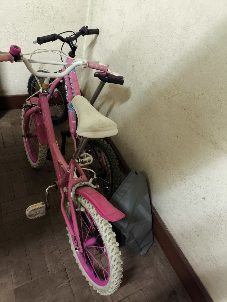 Vendo duas bicicletas de menina, roda 14