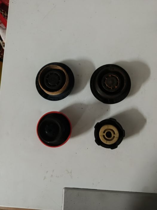 Tampões para reservatório de radiador