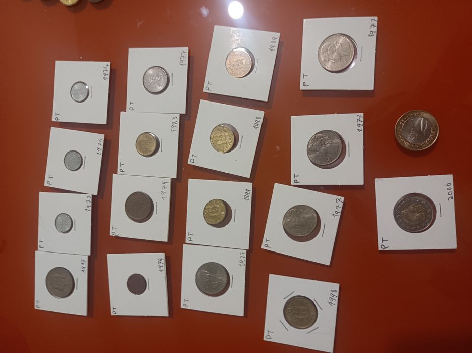 Moedas e notas diversas