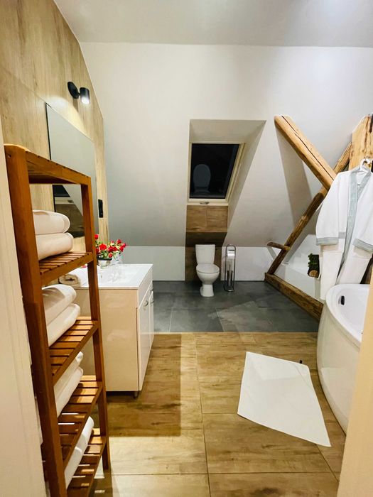 Domek dla 4 osób , sauna ,ogród, jacuzzi.