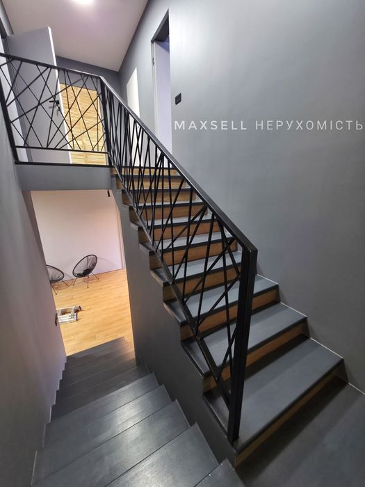 Сучасний будинок з новим ремонтом на Косівщині