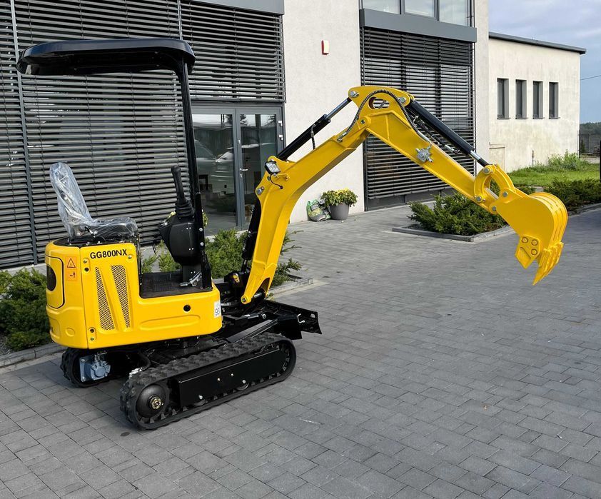 Rozsuwane gąsienice i Ruchome ramie GG800NX mini koparka minikoparka