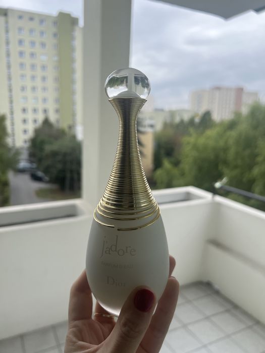 Perfumy dior jadore