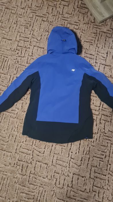 Kurtka i spodnie narciarskie damskie firmy 4f roz. L. Membrana 20 000