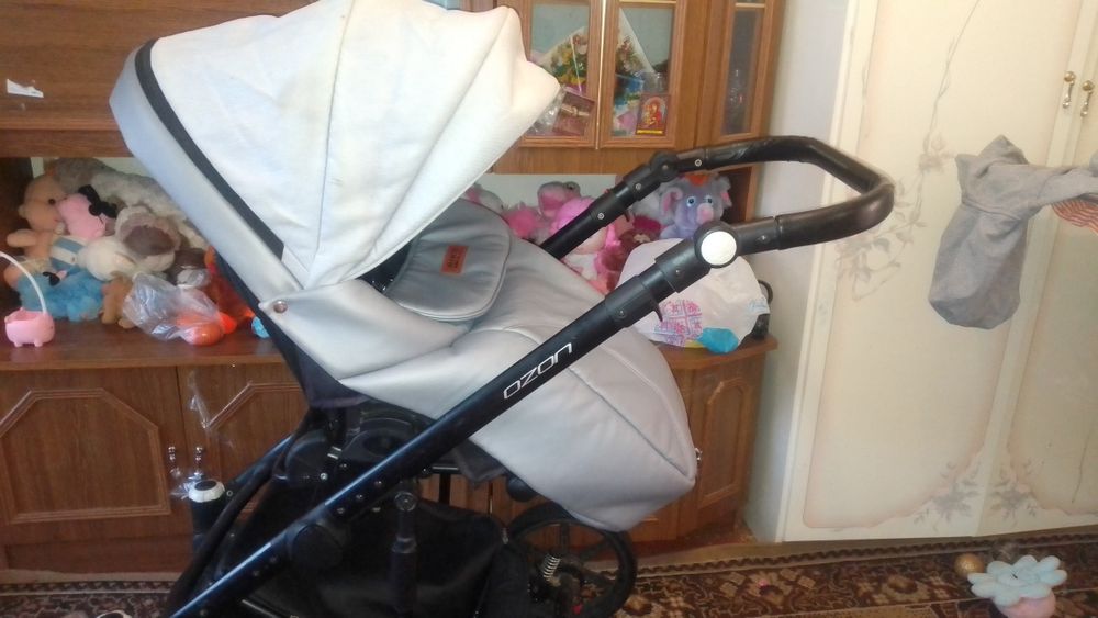 Коляска дитяча Riko Basic