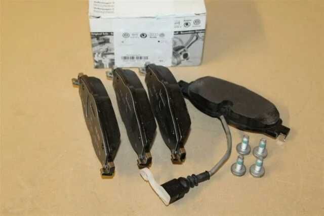 Комплект оригінальних передніх гальмівних колодок VW/Skoda/Seat