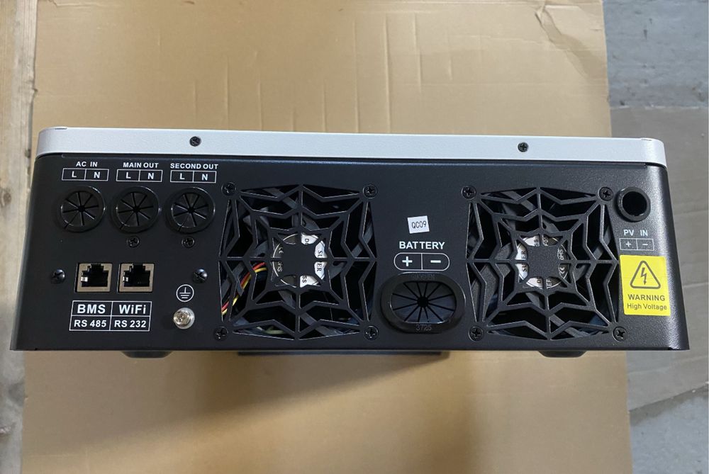 Гібридний інвертор Gootu 24B 4,2кВт Чиста Синусоїда + Акумулятор Є