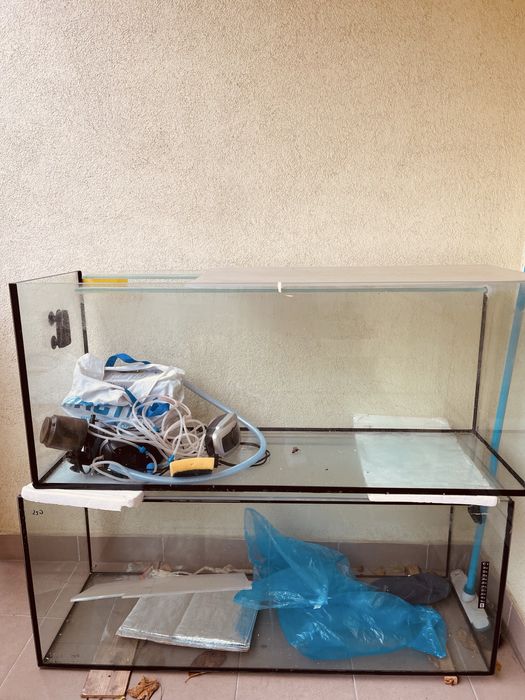 Rezerwacja do 31/10. Sprzedam akwarium 240L cena za 1 szt.