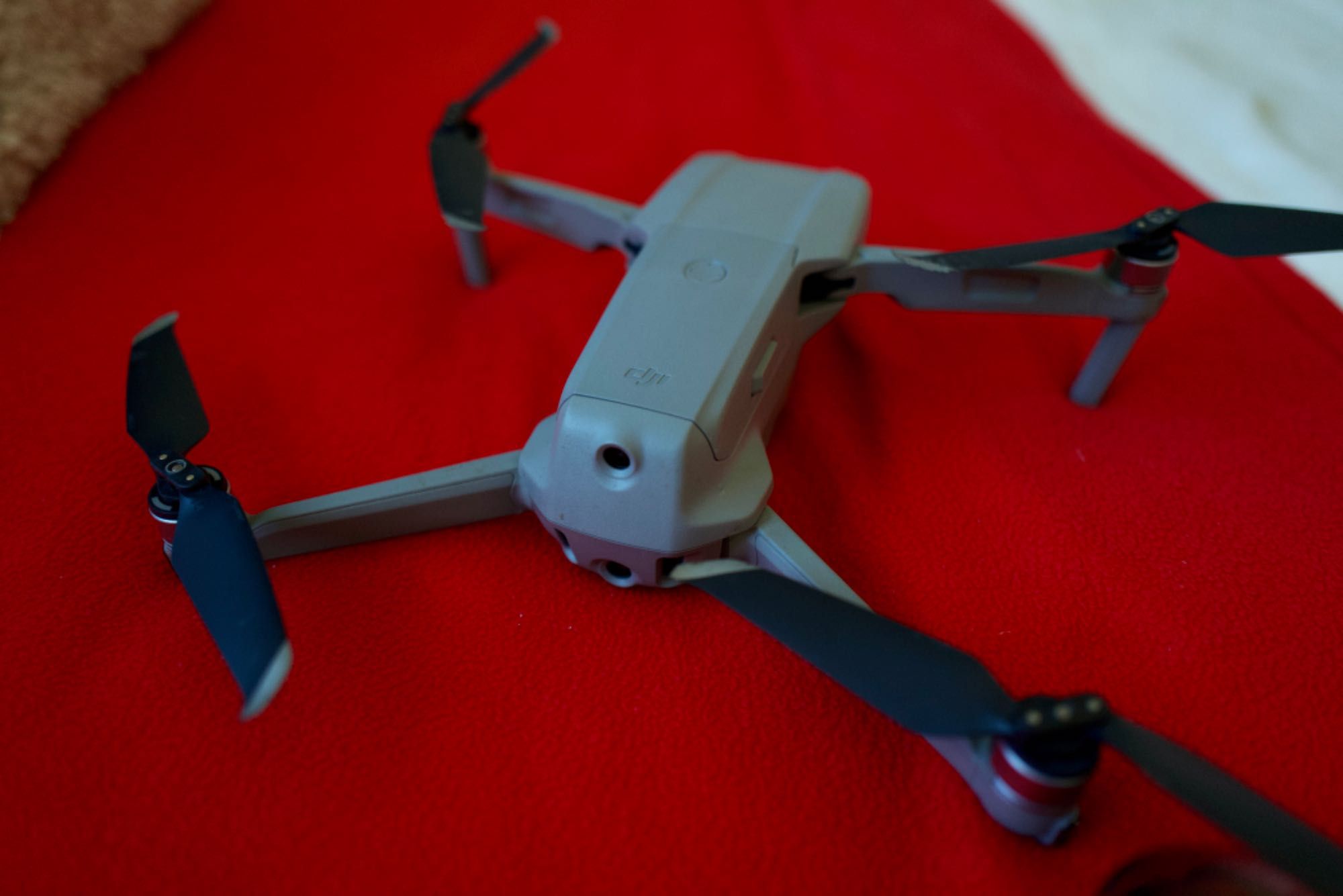 DJI Mavic Air 2 Fly Combo - com apenas 10h de voo
