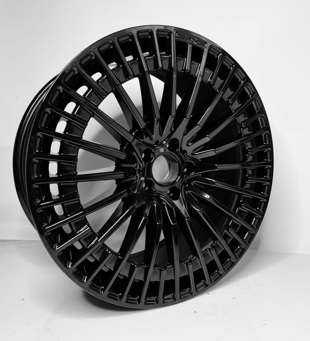 Renowacja felg  / prostowanie felg / wulkanizacja  / CNC