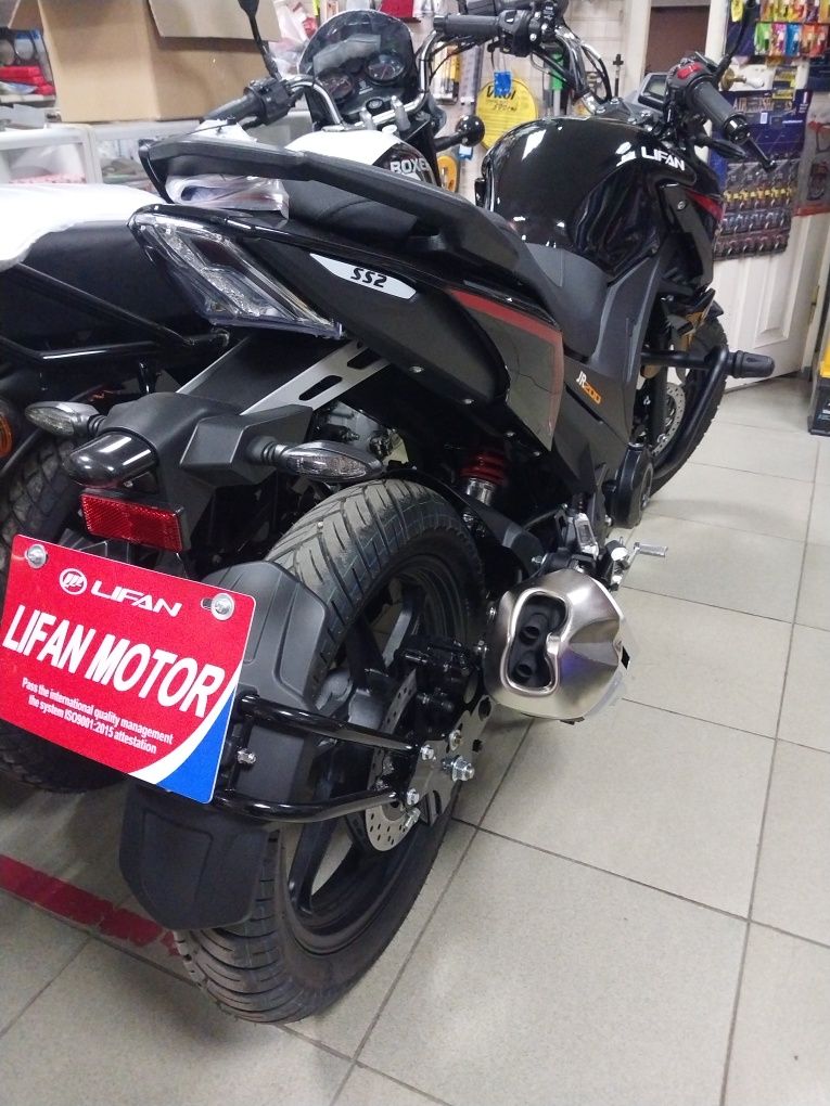 Новий мотоцикл LIFAN JR200
