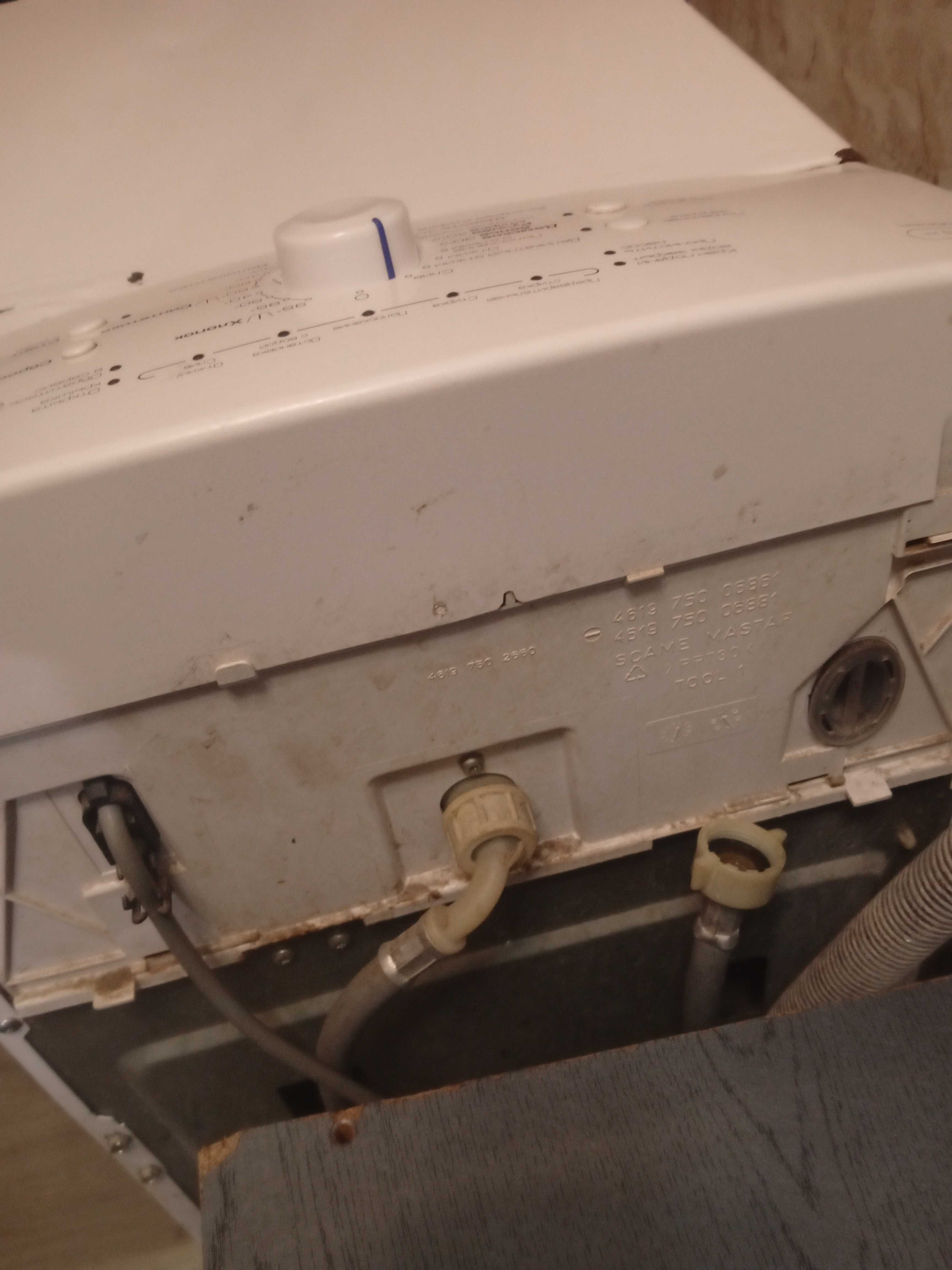 Стиральна машина вертикалка Whirlpool AWE2221