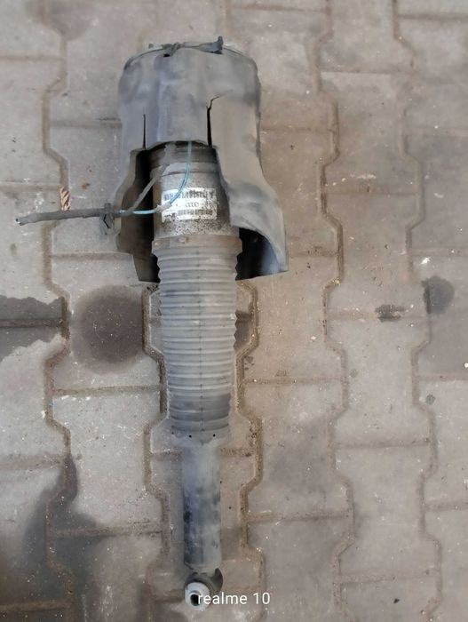 Amortyzator prawy tył Audi A8 D4 3.0 TDI