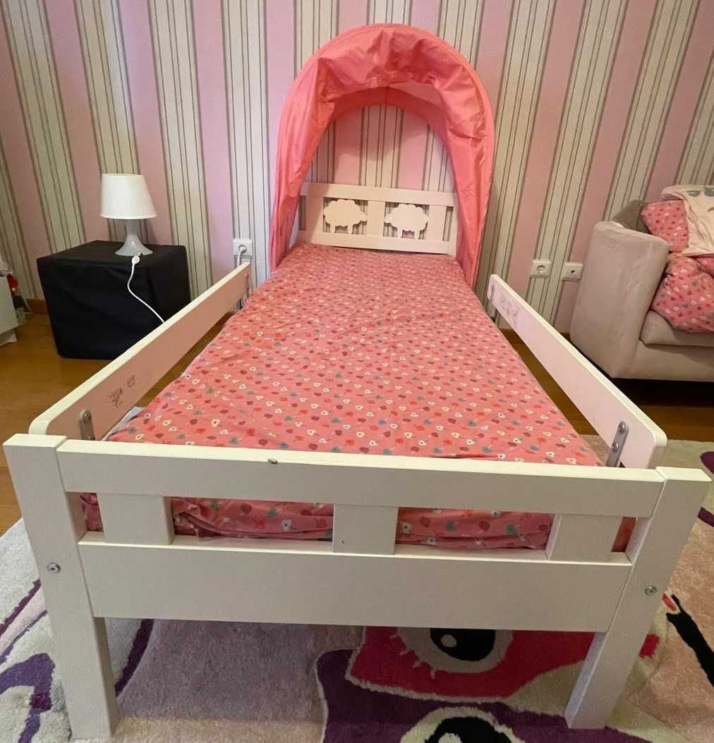 Cama de Criança + Colchão + roupa de cama