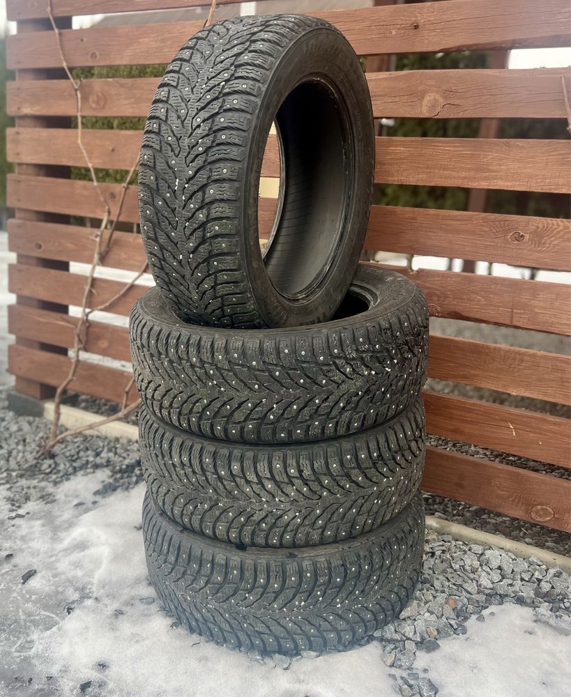 Зимова резина,Nokian 235/55 R17