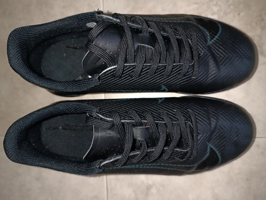 Футбольні бутси, сороконіжки  Nike 36,5 р
