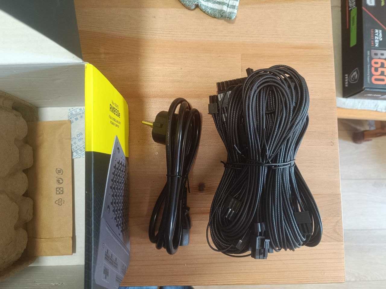 Corsair RM850e 850 W | 80 PLUS Gold | ATX 3.1 | Jak nowy (open-box)